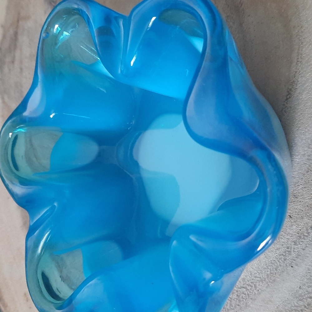 Blue Art Glass Ashtray - Picture 4 of 5